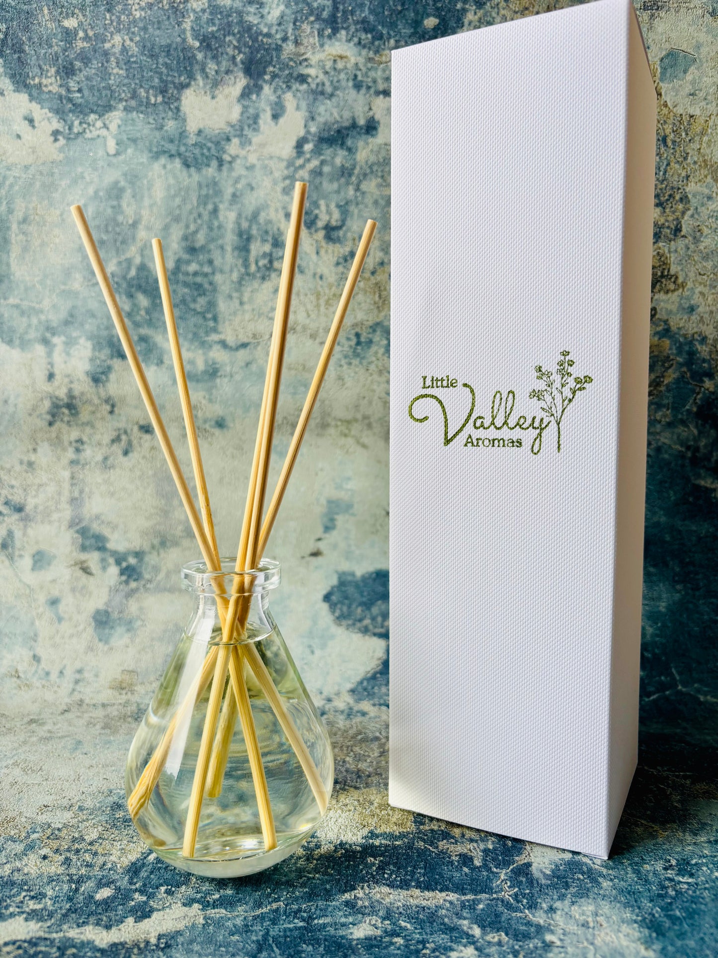 Wood Sage & Sea Salt reed diffuser